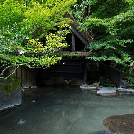 Kurokawa Onsen Oku No Yu Hotel Minamioguni Kültér fotó