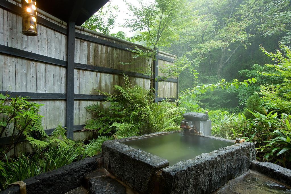 Kurokawa Onsen Oku No Yu Hotel Minamioguni Kültér fotó