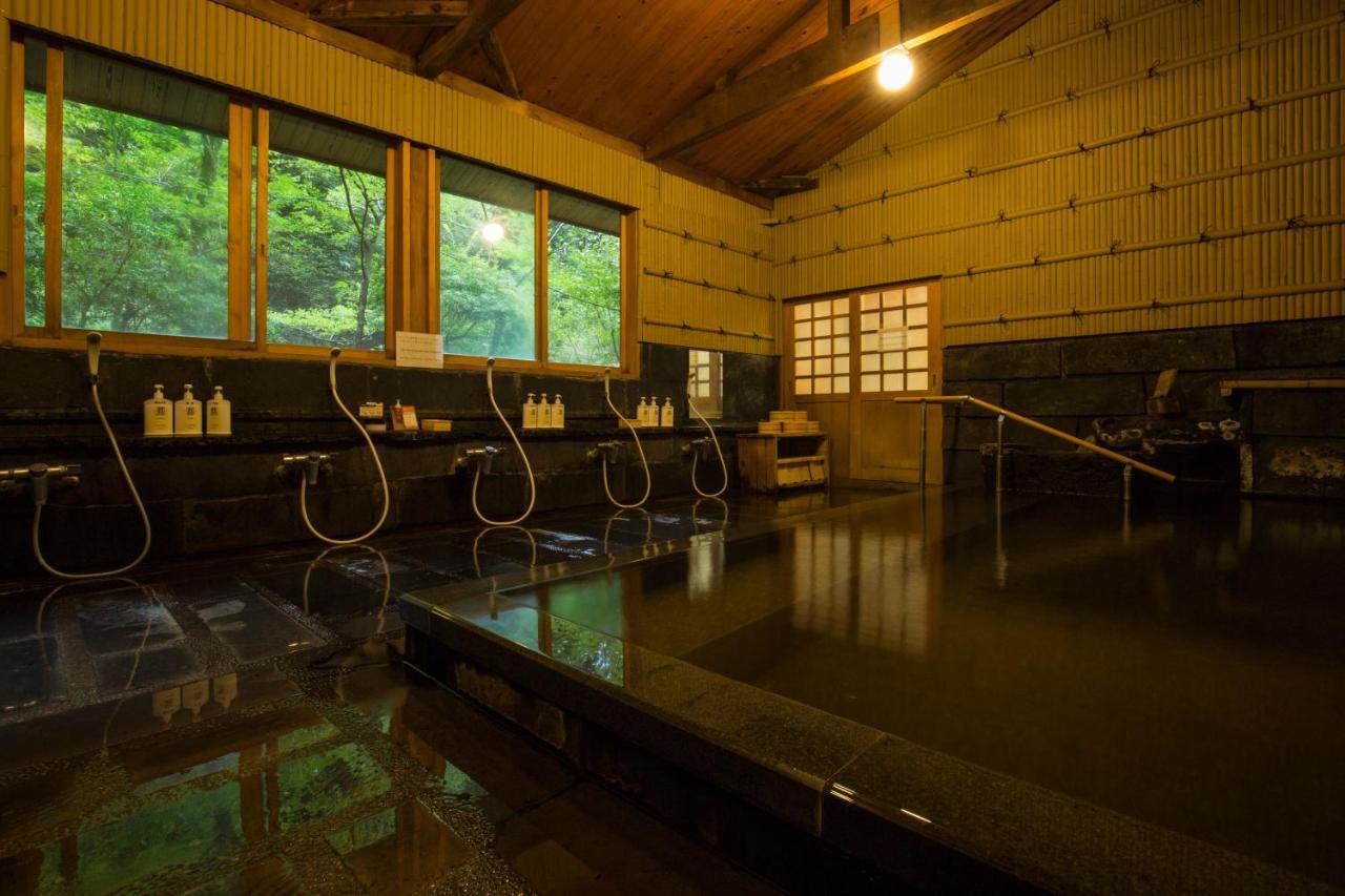 Kurokawa Onsen Oku No Yu Hotel Minamioguni Kültér fotó