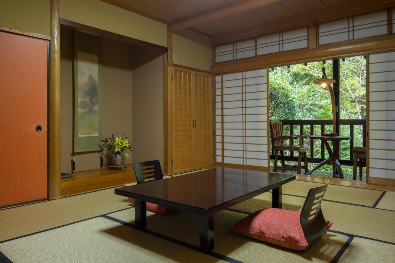 Kurokawa Onsen Oku No Yu Hotel Minamioguni Kültér fotó