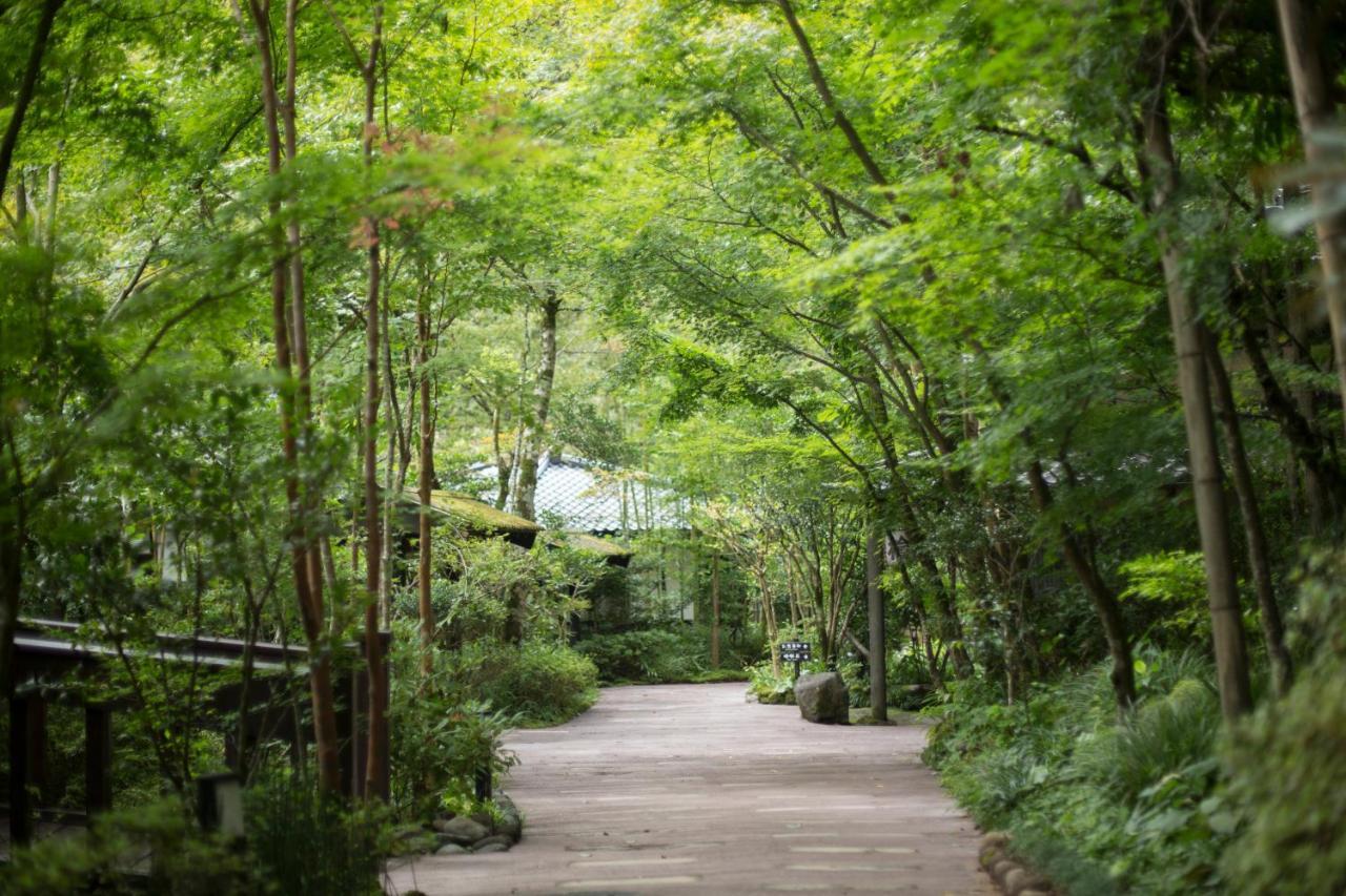 Kurokawa Onsen Oku No Yu Hotel Minamioguni Kültér fotó