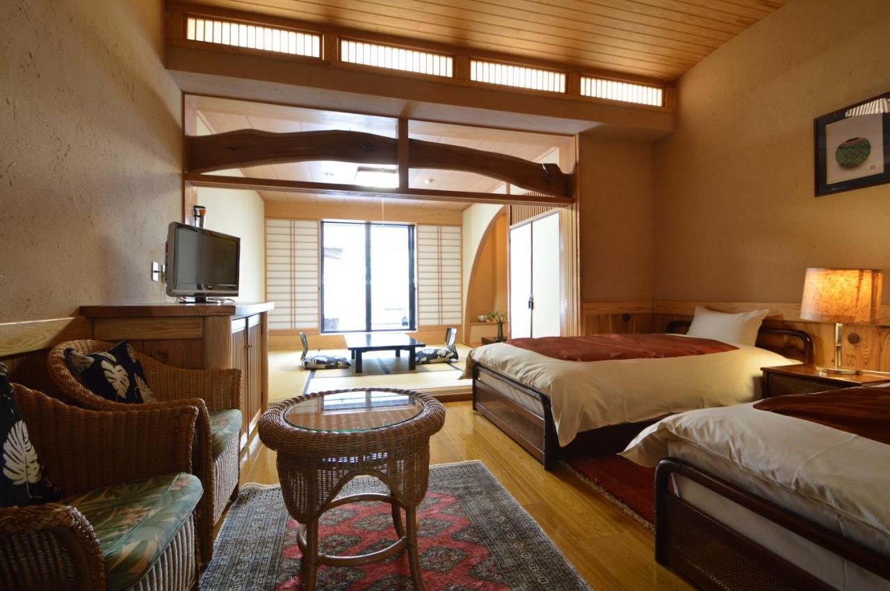 Kurokawa Onsen Oku No Yu Hotel Minamioguni Kültér fotó