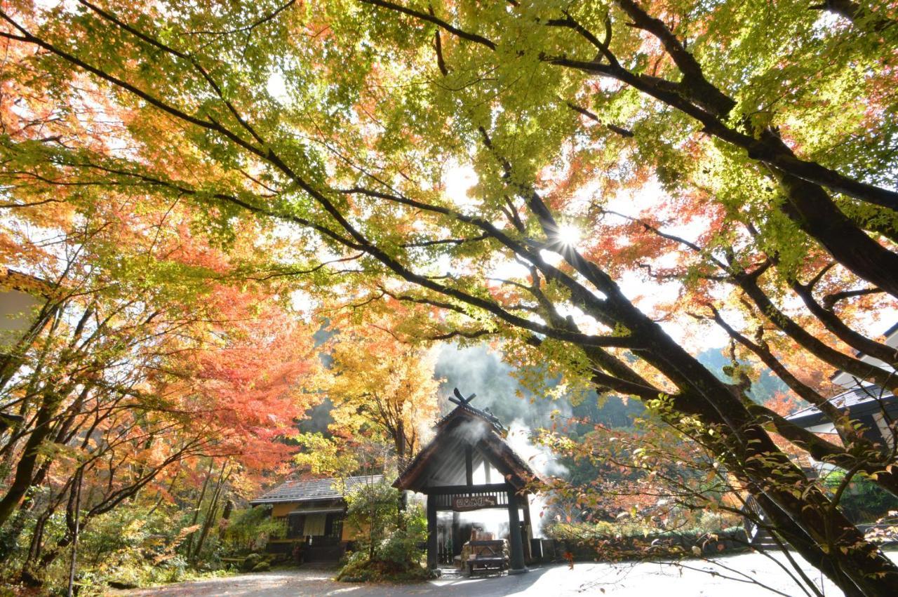 Kurokawa Onsen Oku No Yu Hotel Minamioguni Kültér fotó